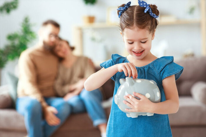 How to teach your kids good money habits?